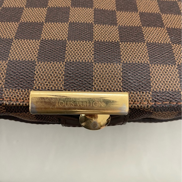 ⬇️PRICE DROP Louis Vuitton Damier Ebene Bastille Messenger - Picture 14 of 16